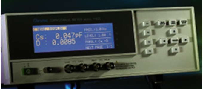 Chroma 11020 电容表